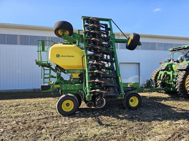 Image of John Deere N540C equipment image 3