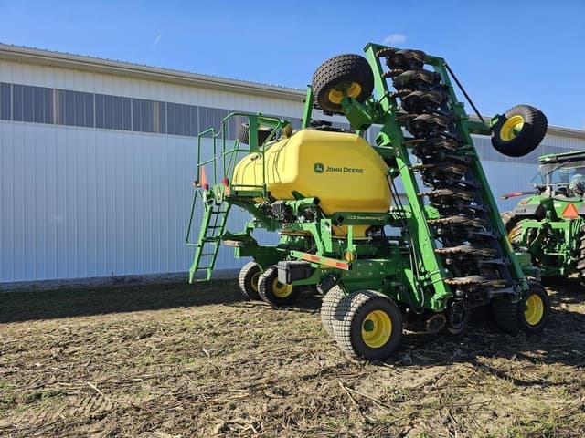 Image of John Deere N540C equipment image 4