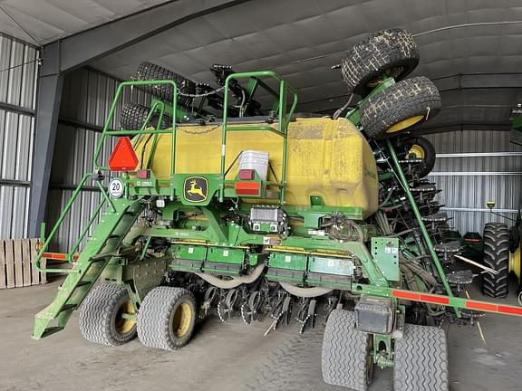 Image of John Deere N540C equipment image 1