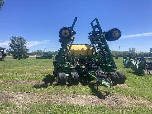 Image of John Deere N542C equipment image 1