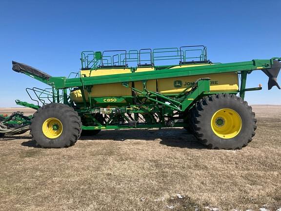 Image of John Deere N560F equipment image 2