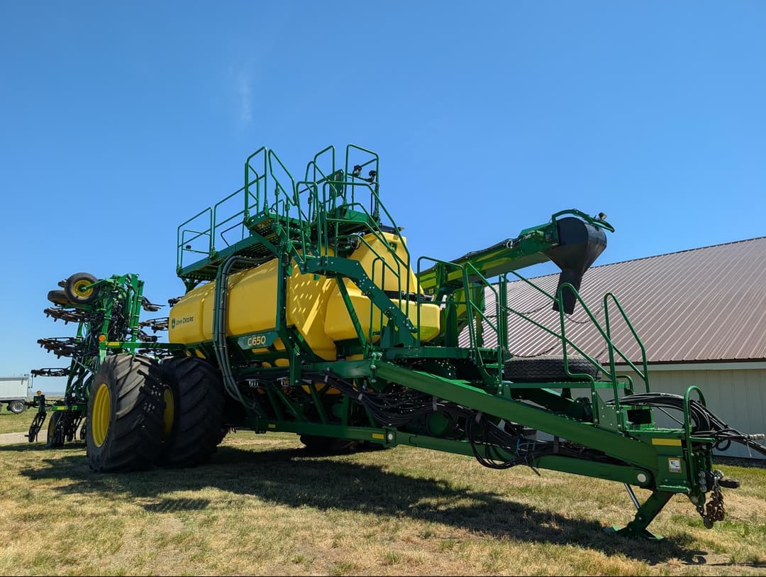 Image of John Deere P556 Primary image