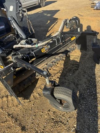 Image of John Deere PR72B equipment image 2