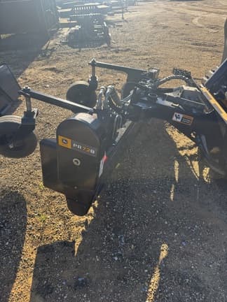 Image of John Deere PR72B equipment image 3