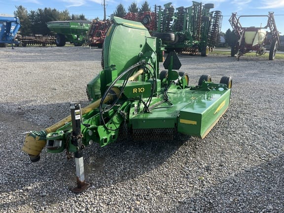 Main image John Deere R10