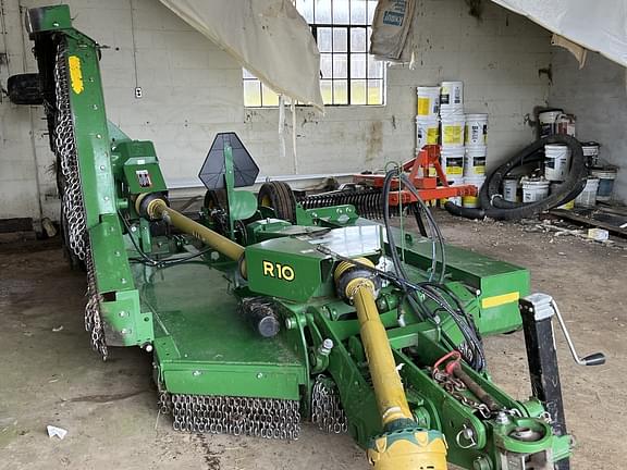 Image of John Deere R10 Primary image