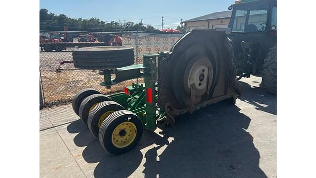 Image of John Deere R10 equipment image 1