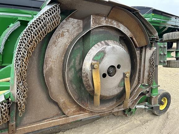 Image of John Deere R15 equipment image 4