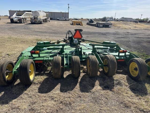 Image of John Deere R15 equipment image 3