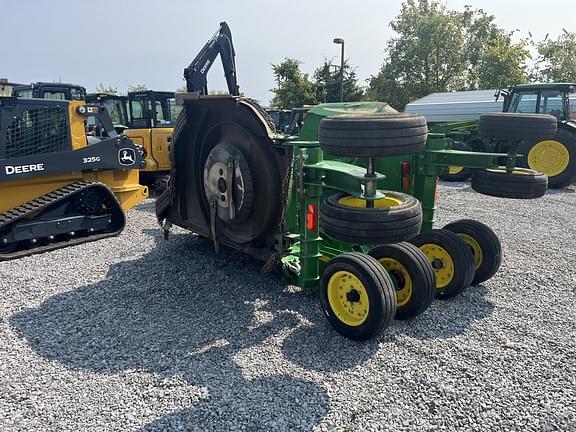 Image of John Deere R15 equipment image 3