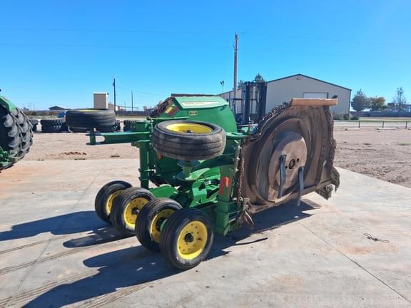 Image of John Deere R15 equipment image 4