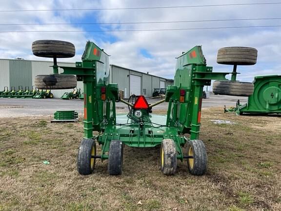 Image of John Deere R20 equipment image 2