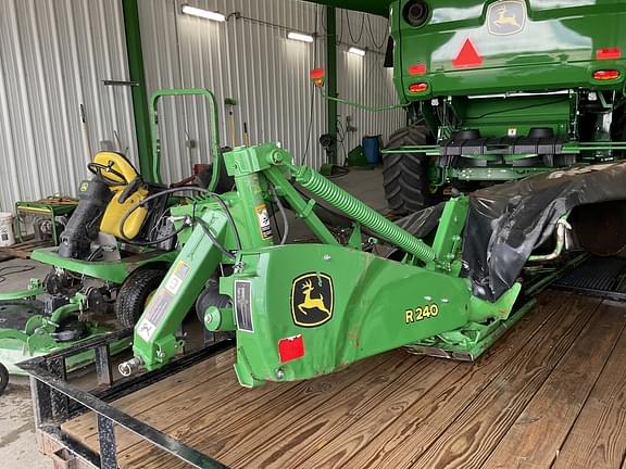 Image of John Deere R240 equipment image 4