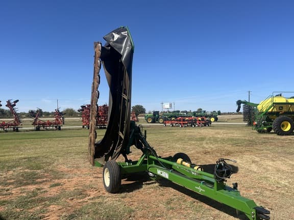 Image of John Deere R310 equipment image 2