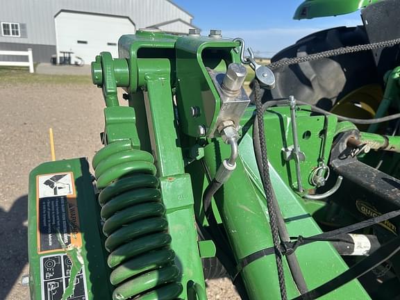 Image of John Deere R310 equipment image 4