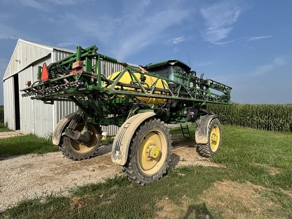 Image of John Deere R4023 equipment image 4