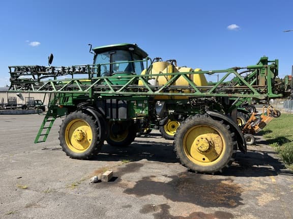 Image of John Deere R4023 equipment image 3