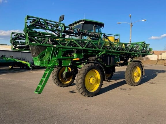 Main image John Deere R4023