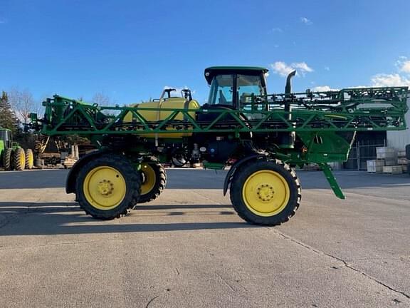 Image of John Deere R4023 equipment image 1