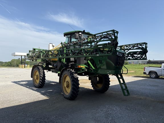 2021 John Deere R4023 Equipment Image0