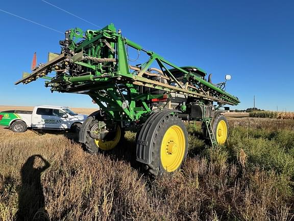 Image of John Deere R4030 equipment image 2