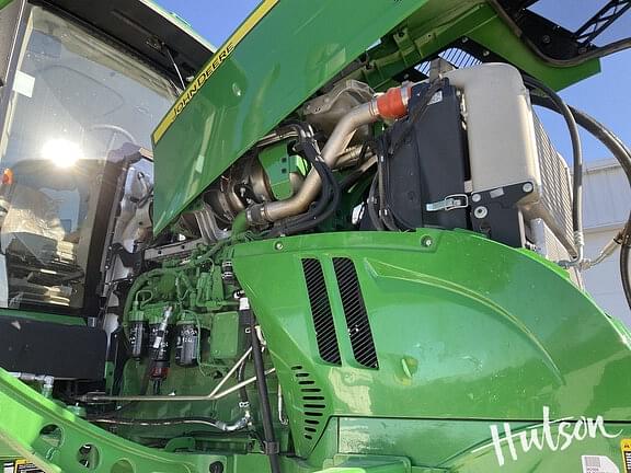 Image of John Deere R4030 equipment image 4