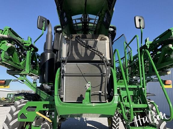 Image of John Deere R4030 equipment image 3