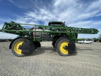 Main image John Deere R4030