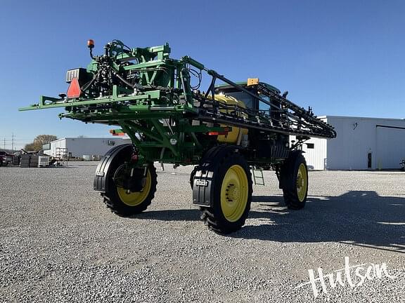 Image of John Deere R4030 equipment image 4