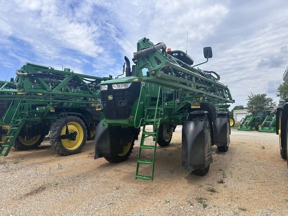 2021 John Deere R4030 Equipment Image0
