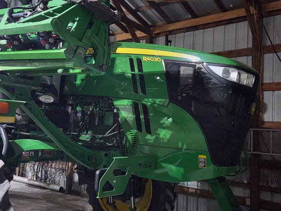 2021 John Deere R4030 Equipment Image0