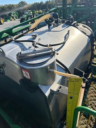 Image of John Deere R4030 equipment image 1