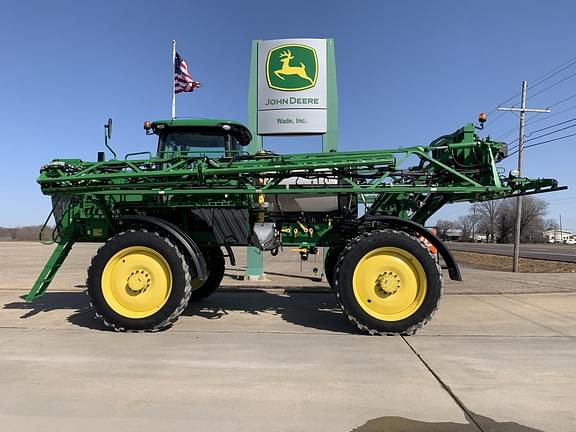 Image of John Deere R4030 equipment image 1