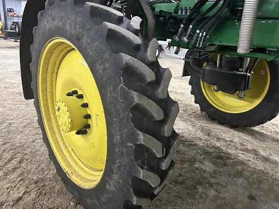 Image of John Deere R4030 equipment image 4