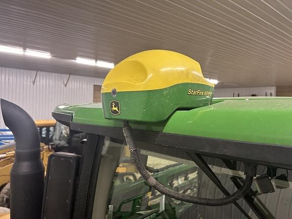 Image of John Deere R4030 equipment image 4