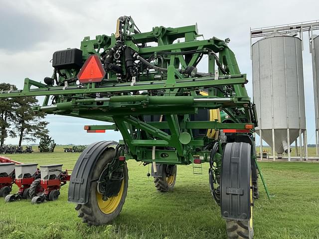 Image of John Deere R4030 equipment image 3