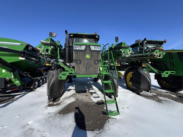 Image of John Deere R4030 equipment image 3