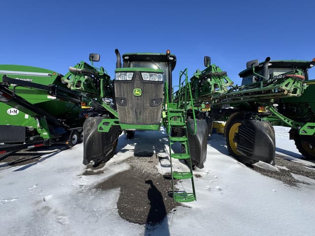 Image of John Deere R4030 equipment image 2