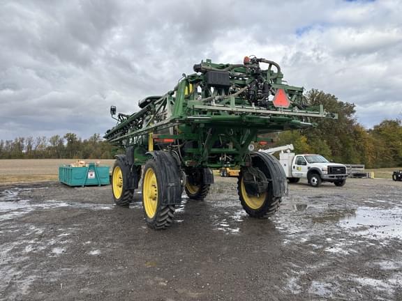 Image of John Deere R4038 equipment image 2