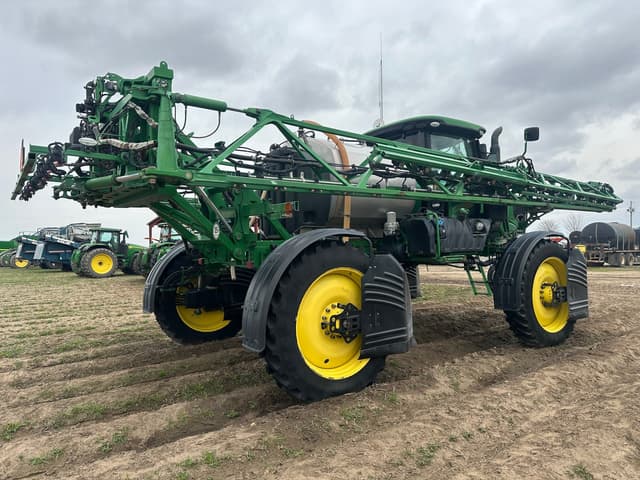 Image of John Deere R4038 equipment image 2