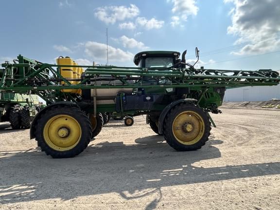 Image of John Deere R4038 equipment image 2