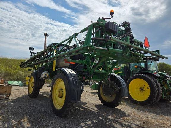 Image of John Deere R4038 equipment image 3