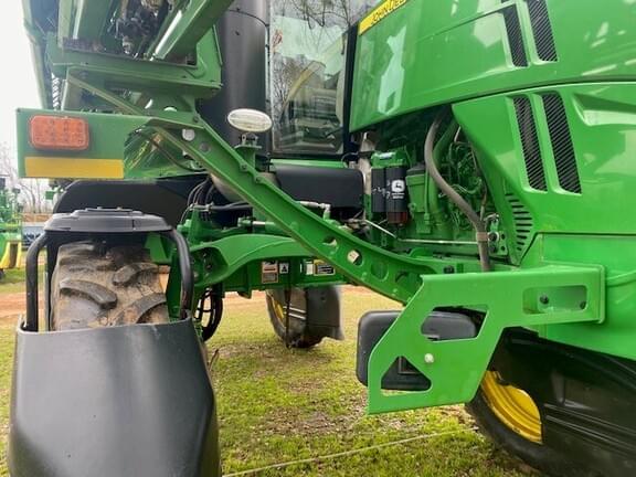 Image of John Deere R4038 equipment image 4