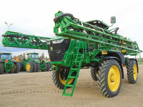 Main image John Deere R4038