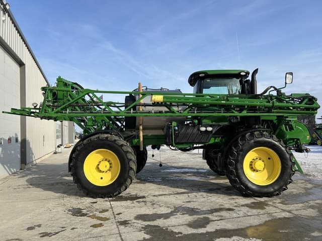 Image of John Deere R4038 equipment image 3
