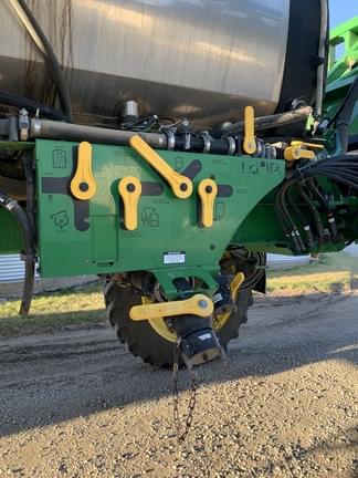 Image of John Deere R4038 equipment image 2