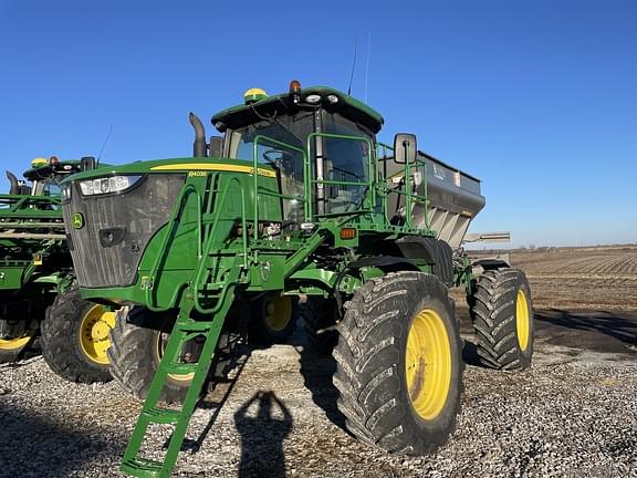 Image of John Deere R4038 equipment image 4