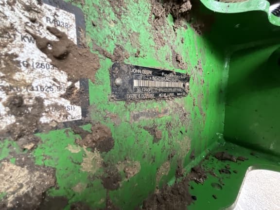 Image of John Deere R4038 equipment image 1