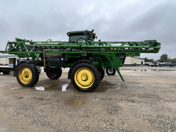Image of John Deere R4038 equipment image 2
