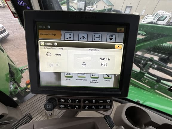 Image of John Deere R4038 equipment image 3